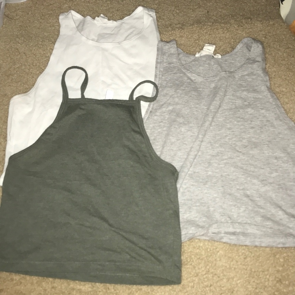 Solid color crop top bundle!